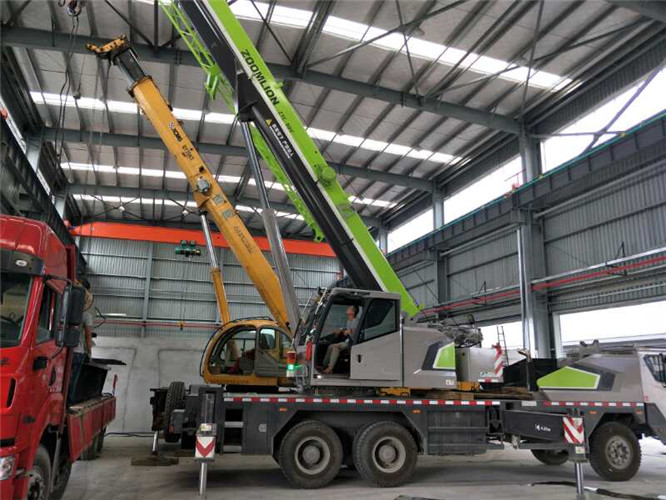 东海县高空车出租需要注意哪些安全事项？