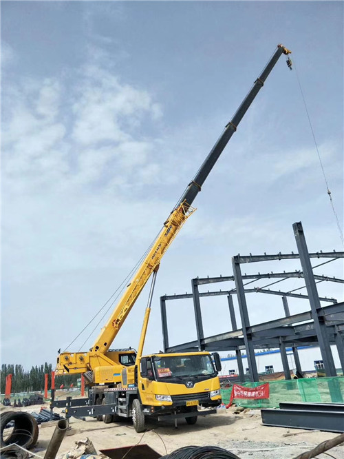 东海县超高层建筑钢结构吊装案例